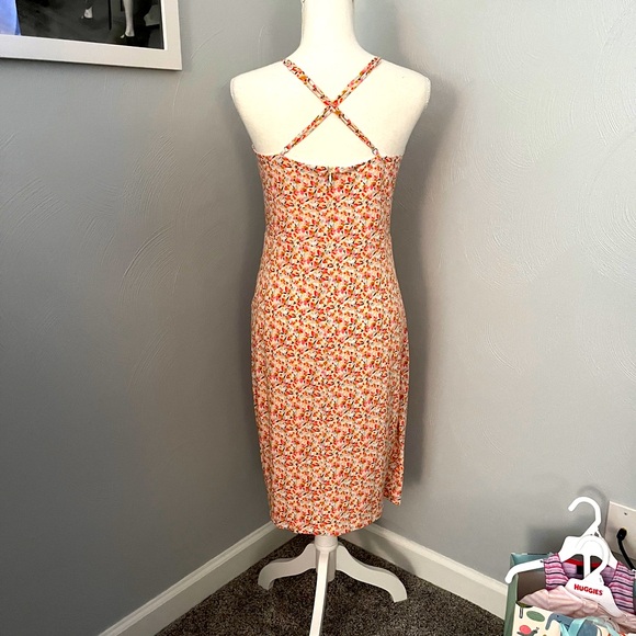 BCBGeneration Floral Spaghetti Strap Side Ruched, Faux Wrap Midi Dress Size 12 - Picture 2 of 5